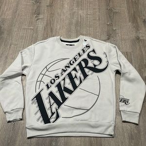 New w/ tags - Los Angeles lakers hoodie